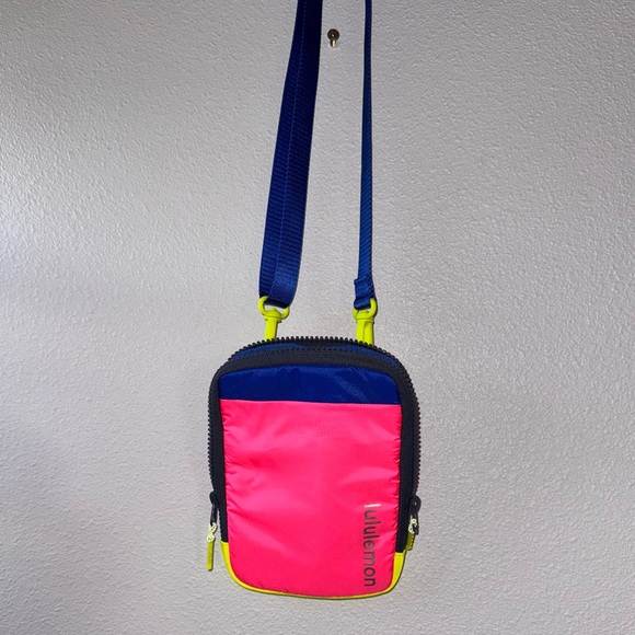 Lululemon Crossbody Neon Bag - Picture 5 of 5